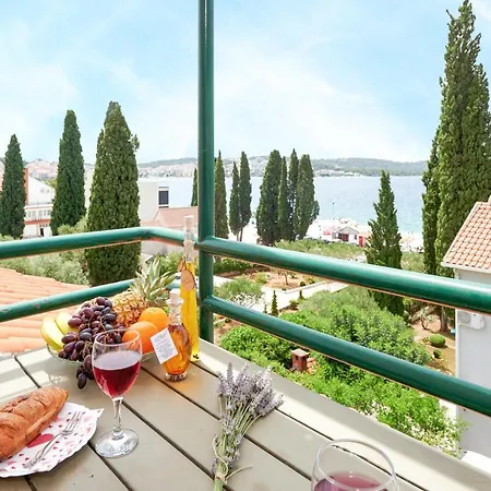Casa de hóspedes Veljko Okrug Gornji