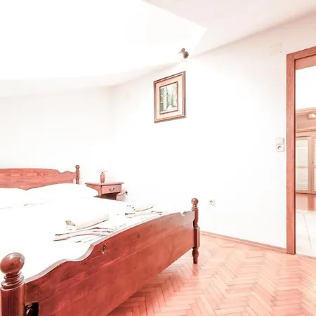 Veljko Guest house *